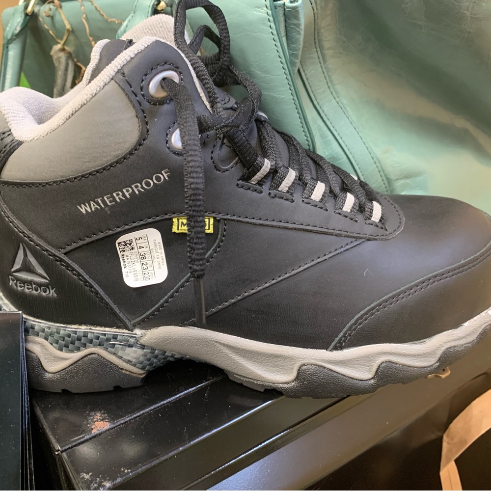 Reebok Women’s Beamer Work Shoe